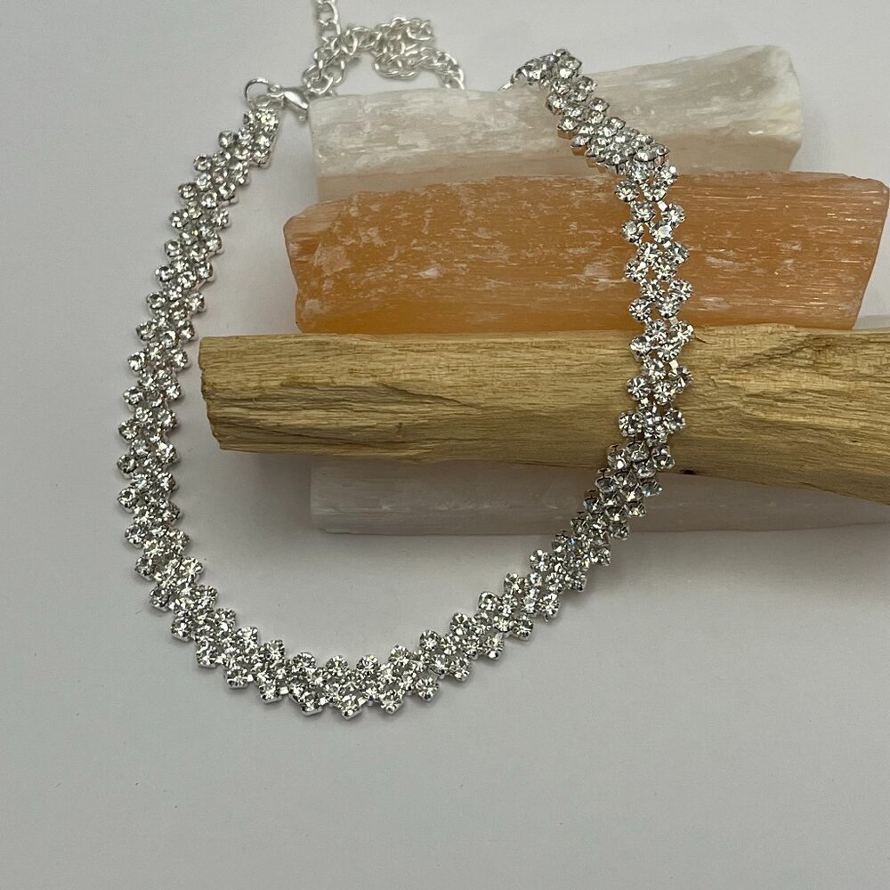 Adjustable Silver Crystal Rhinestone Necklace Cho… - image 1